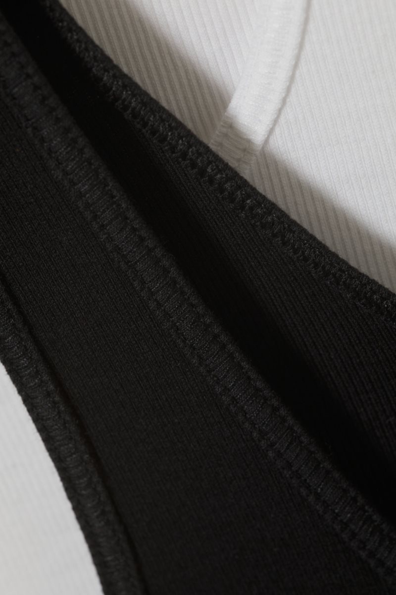 Weekday 2-Pack Open Neck Tank Top タンクトップ レディース 黒 白 Japan | H7C-5924