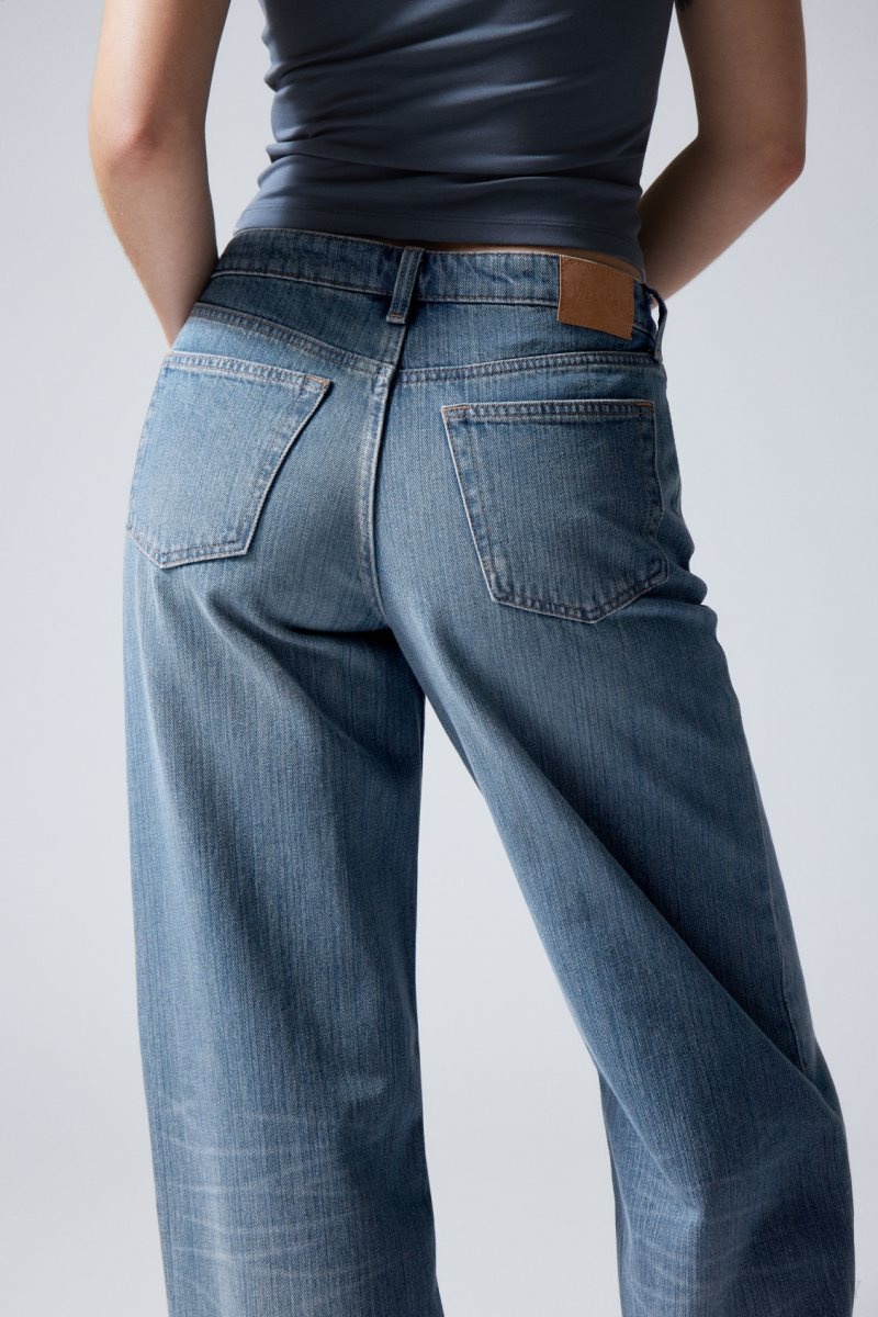 Weekday Ample Low Loose Jeans デニム レディース 青 Japan | W6O-1375
