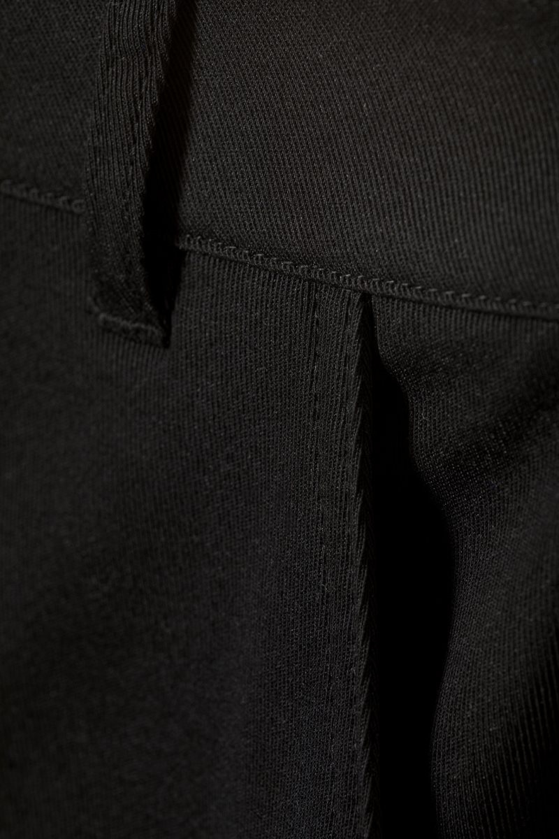 Weekday Arwen Cargo Suiting Shorts ショートパンツ レディース 黒 Japan | J0H-1963