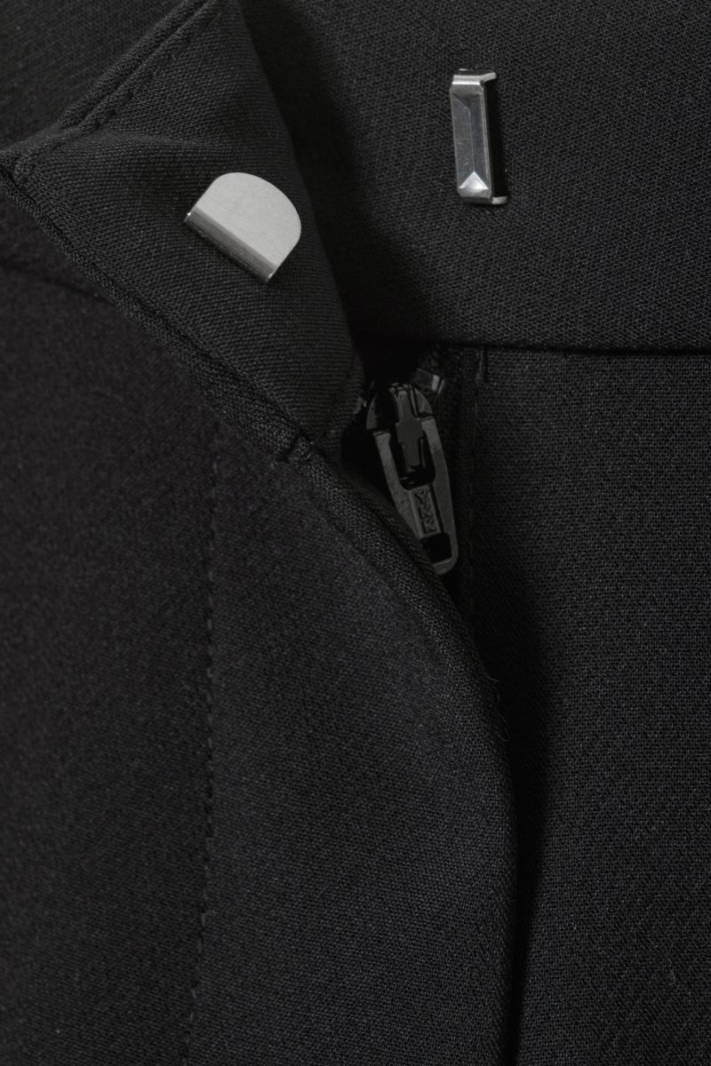 Weekday Dessa slim Trousers ズボン レディース 黒 Japan | G6N-2340