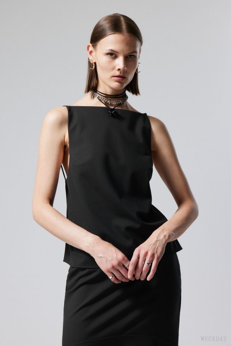 Weekday Fleur Suiting Open Back Top トップス レディース 黒 Japan | D5G-7199