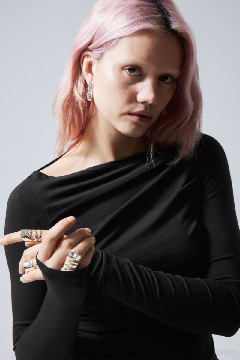 Weekday Jwan Drape Longsleeve Top トップス レディース 黒 Japan | B9G-9422