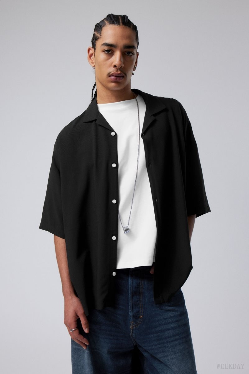 Weekday Oversized Resort Short Sleeve Shirt シャツ メンズ 黒 Japan | D1X-6396