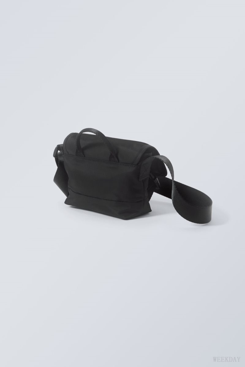 Weekday Tiny Messenger Bag バッグ レディース 黒 Japan | K0B-1055