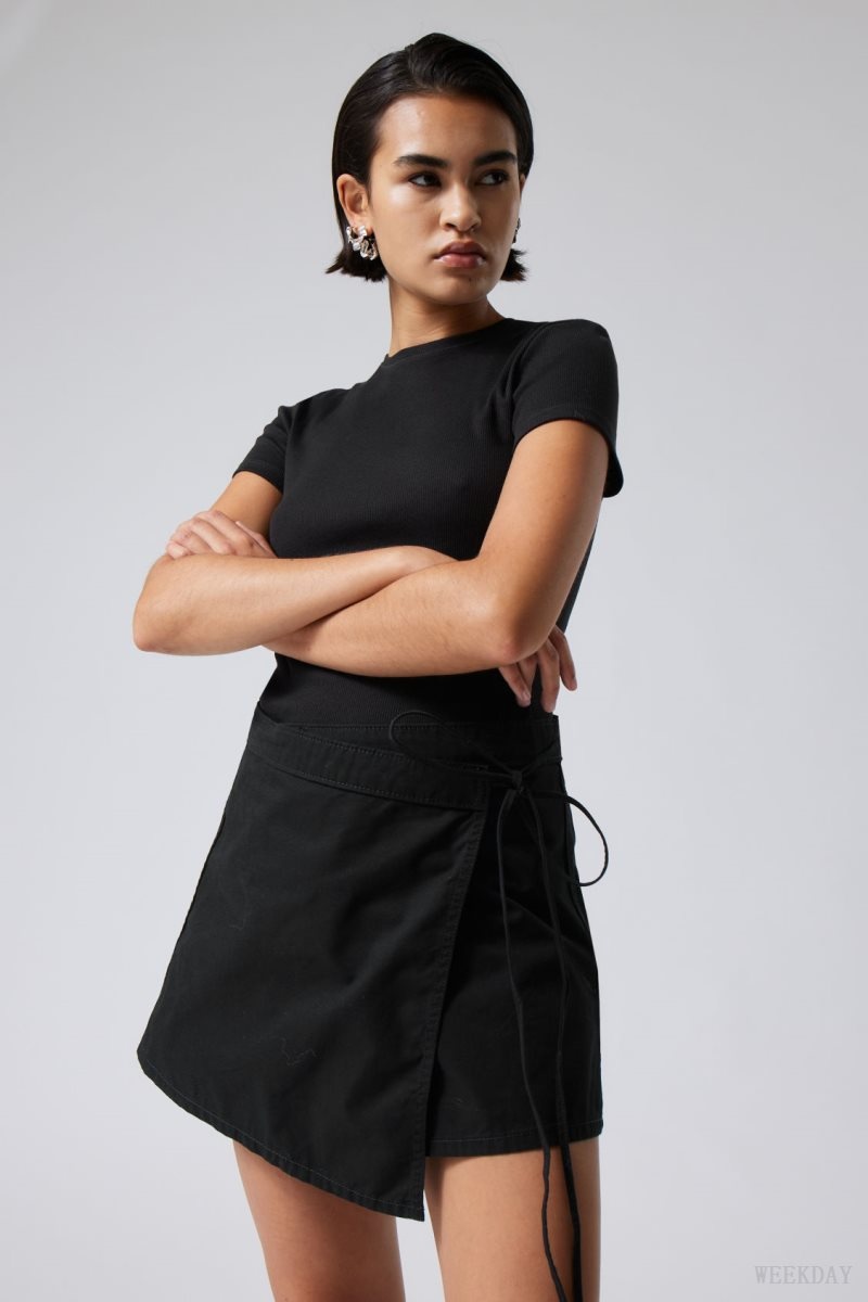 Weekday Wrap Mini Skirt スカート レディース 黒 Japan | U6O-8615